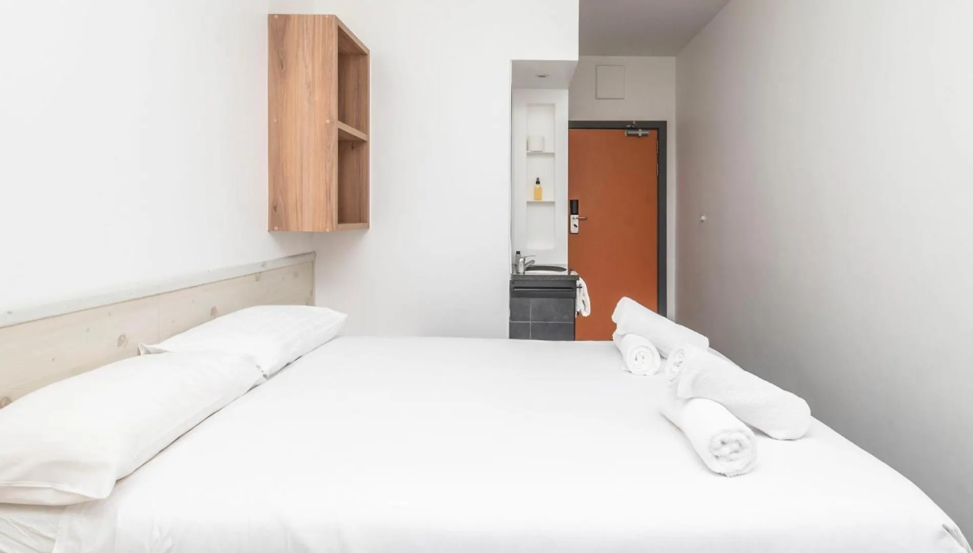 Metropole Private Room In Shared Space ケープタウン 南アフリカ